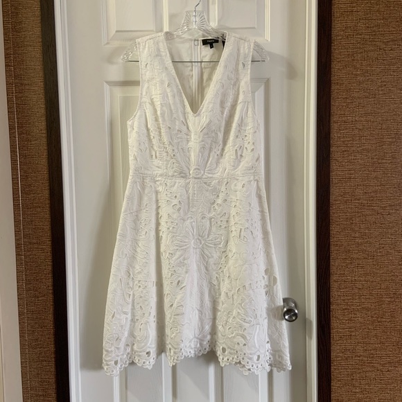 Theory Dresses & Skirts - NWT Theory Jemion E White embroidered Eyelet Dress